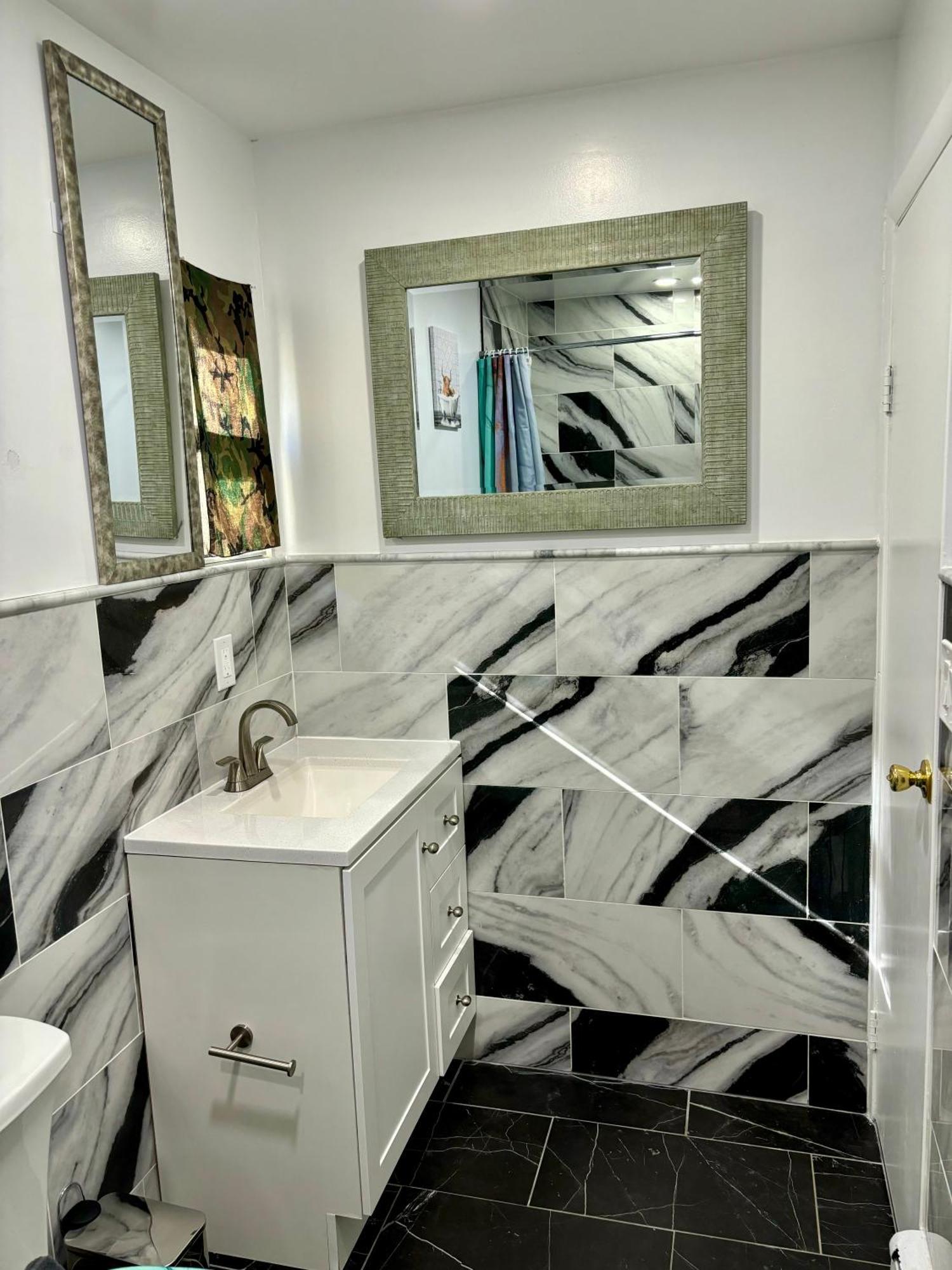 Iron Bound Gem Apartment นูวาร์ก ภายนอก รูปภาพ